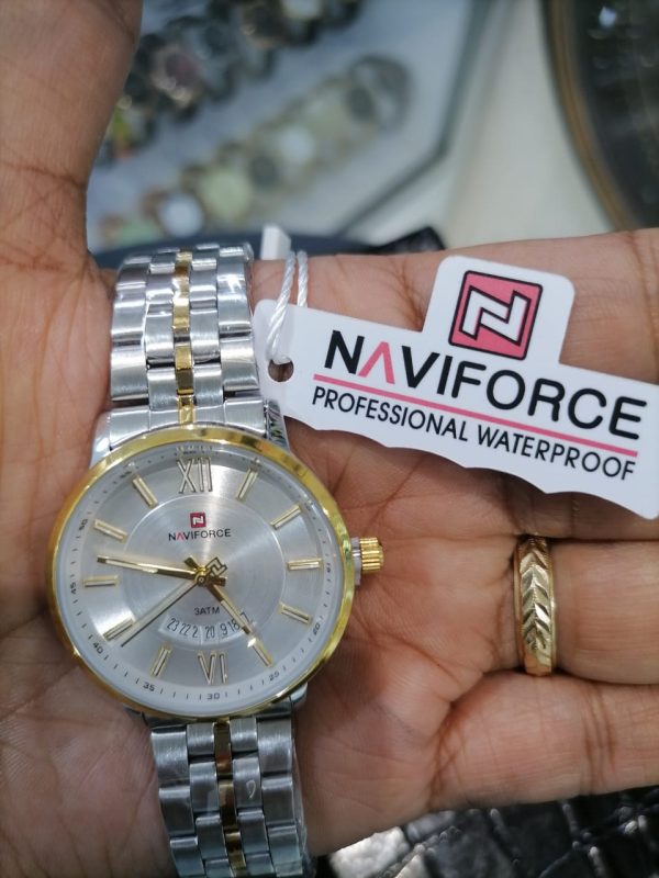 Naviforce Men's Luxury Stainless Steel Watch